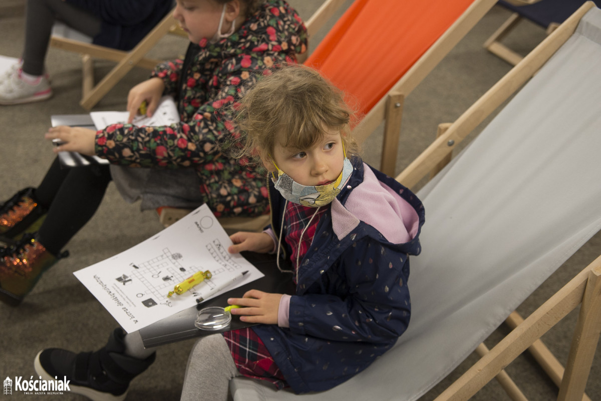 Spotkanie autorskie i z detektywem w ramach Nocy Bibliotek [ZDJĘCIA]