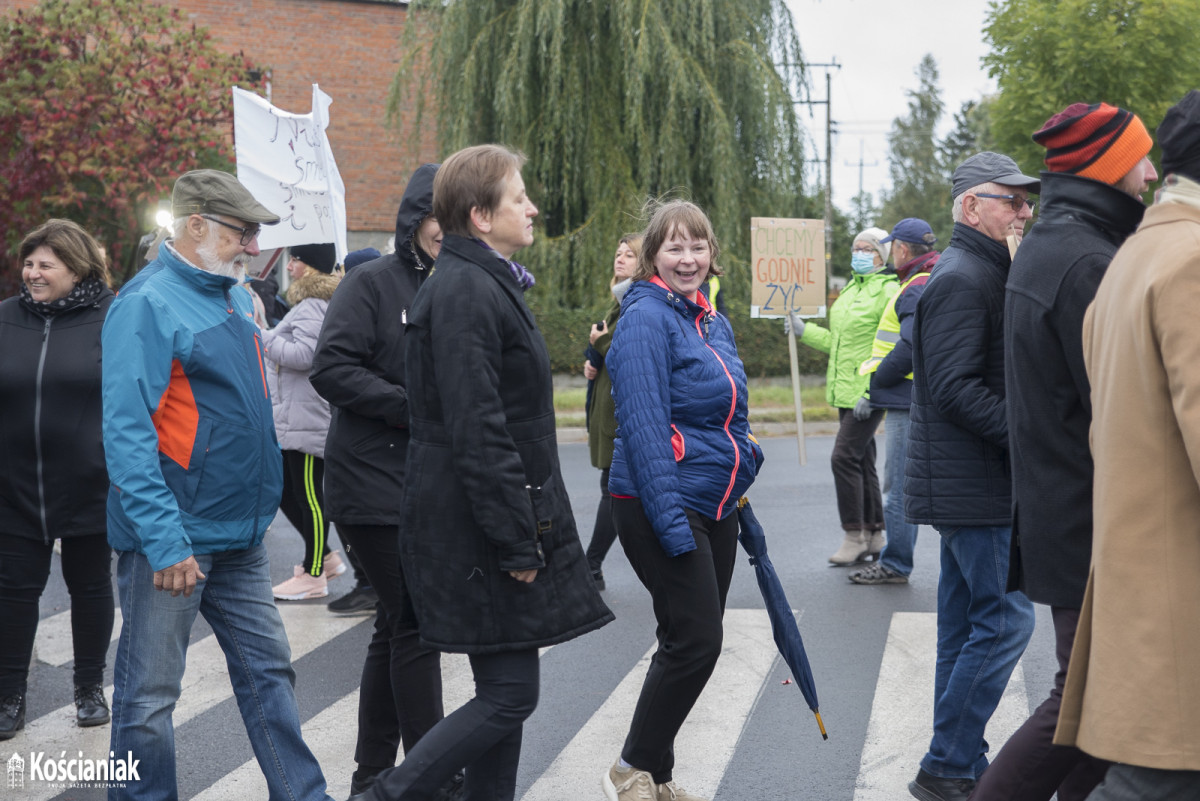 Manifestacja w Przysiece. Blokują wjazd do Polcoppera [FOTO]