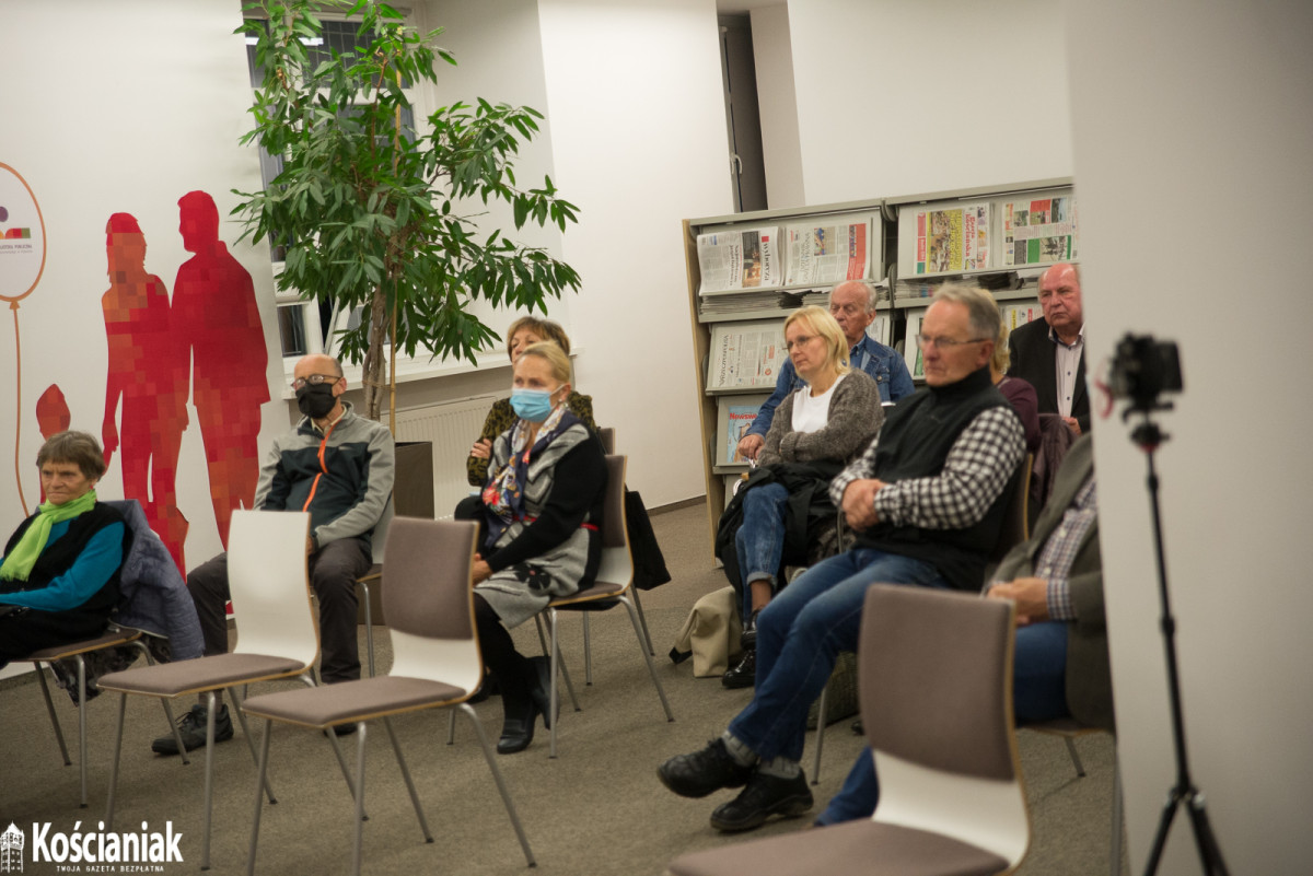 Spotkanie z sędziami w bibliotece [ZDJĘCIA]