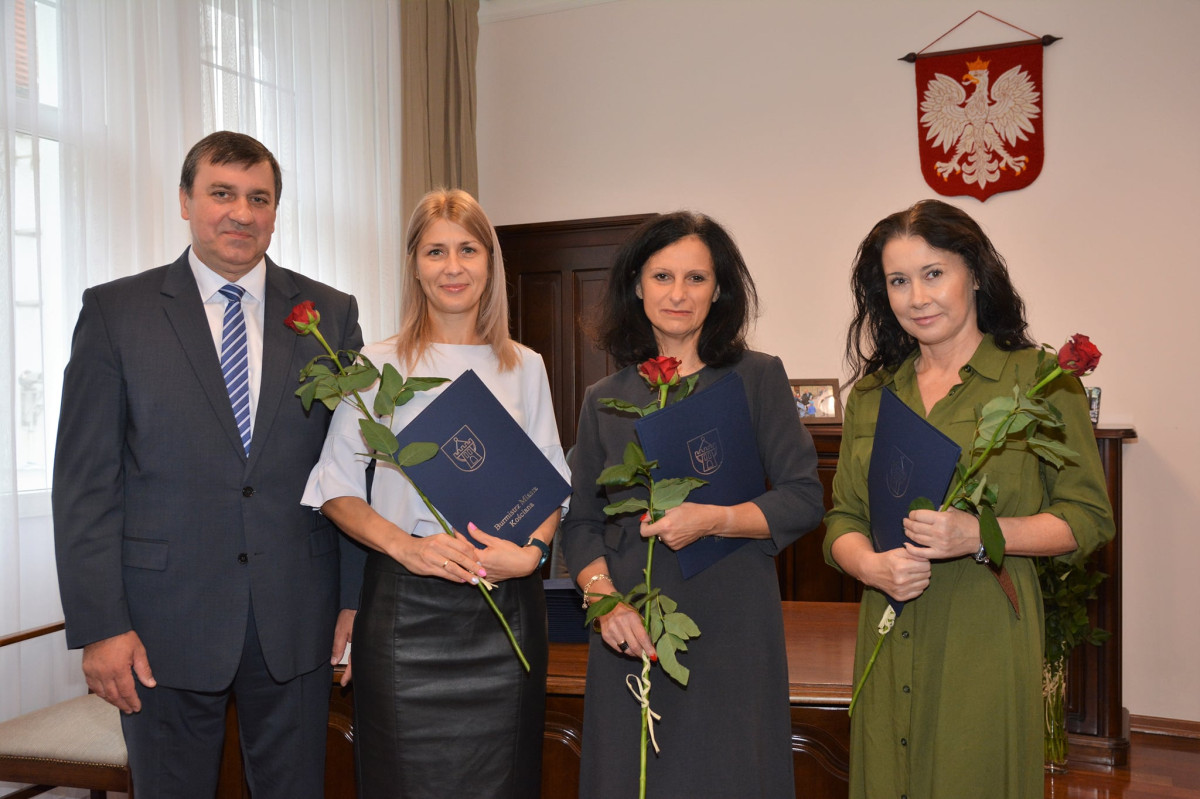 Nagrody dla nauczycieli od burmistrza [ZDJĘCIA]