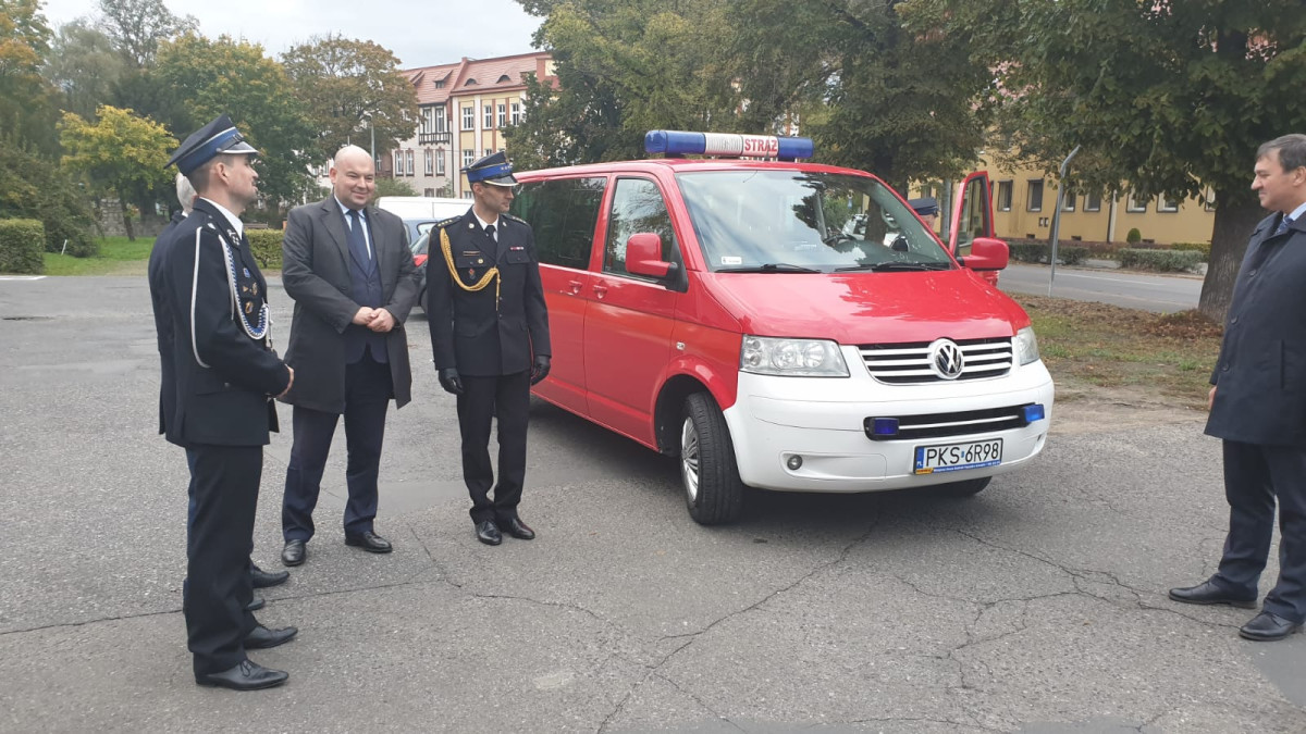 Nowe wozy dla strażaków w Kościanie i Czaczu [ZDJĘCIA]