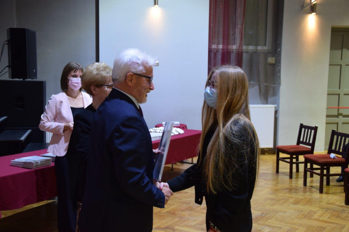 Stypendia dla uczniów i studentów od starosty [ZDJĘCIA]