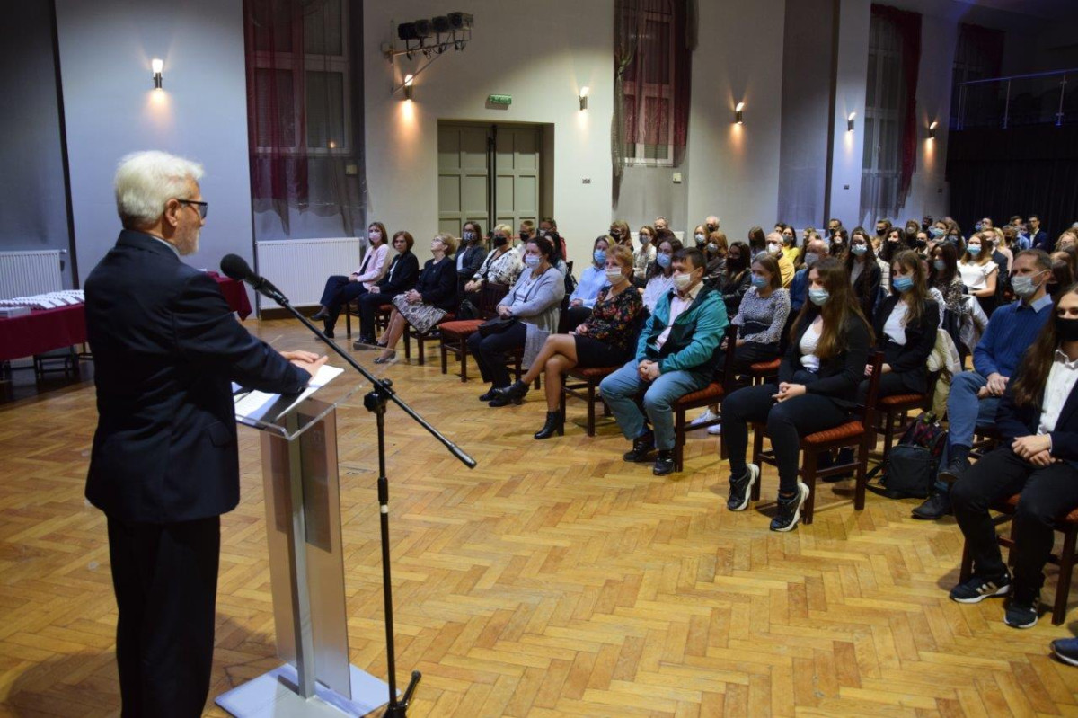 Stypendia dla uczniów i studentów od starosty [ZDJĘCIA]