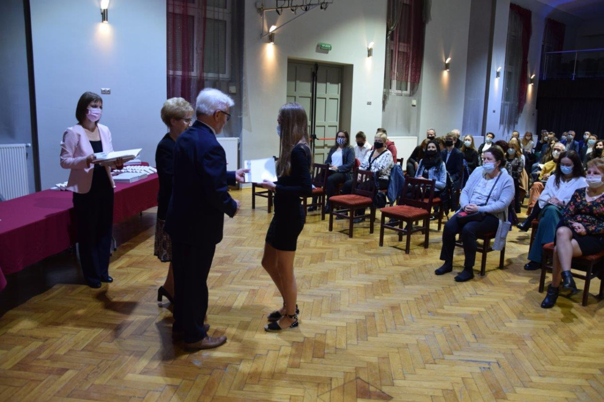 Stypendia dla uczniów i studentów od starosty [ZDJĘCIA]
