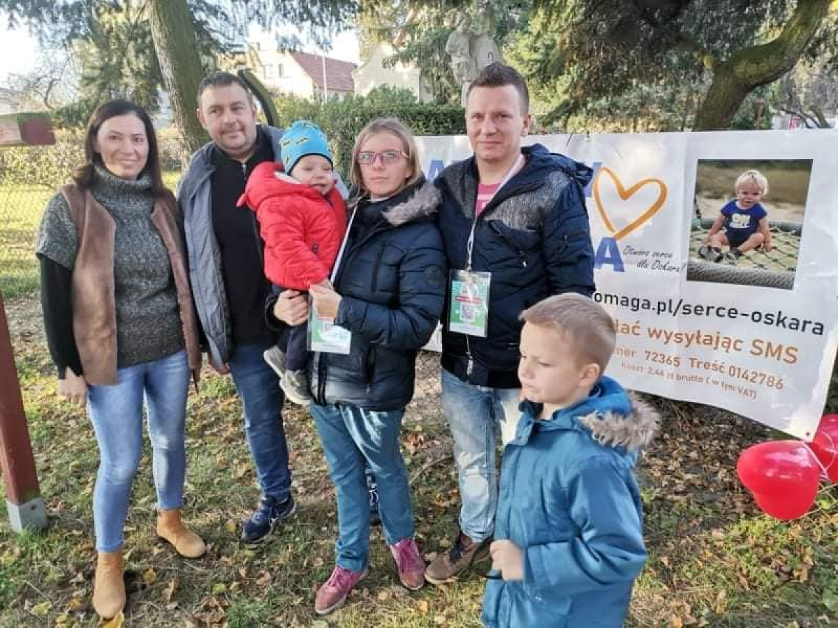 Kiermasz dla Oskara w Starych Oborzyskach [ZDJĘCIA]