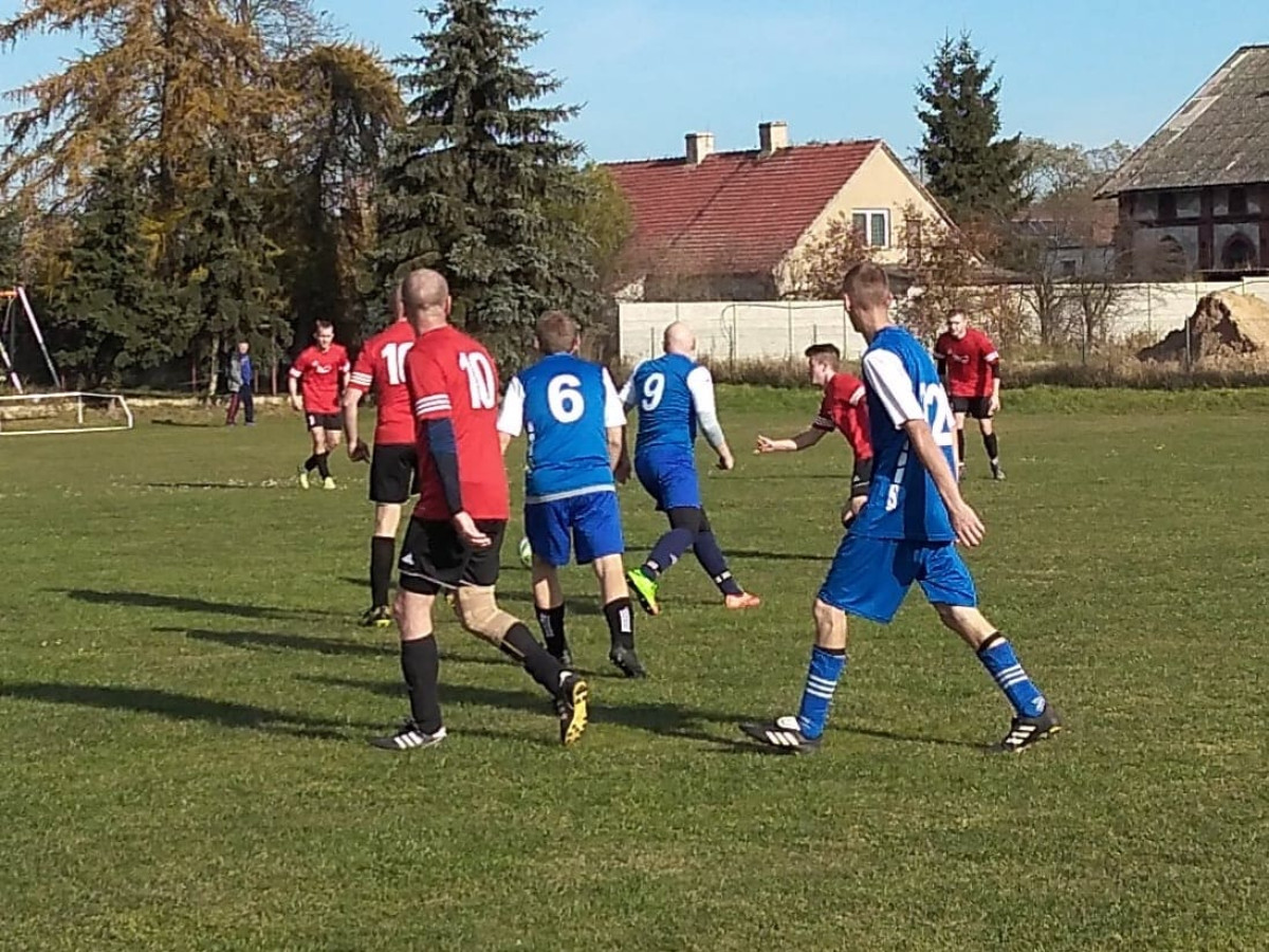 Ostatnia kolejka rundy jesiennej Ligi Wiejskiej