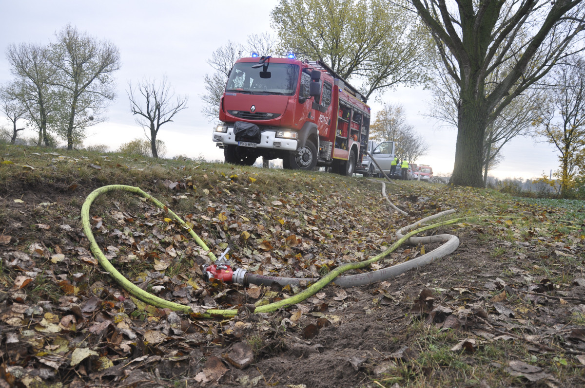 Tragiczny wypadek. Nie żyją dwie osoby [ZDJĘCIA]