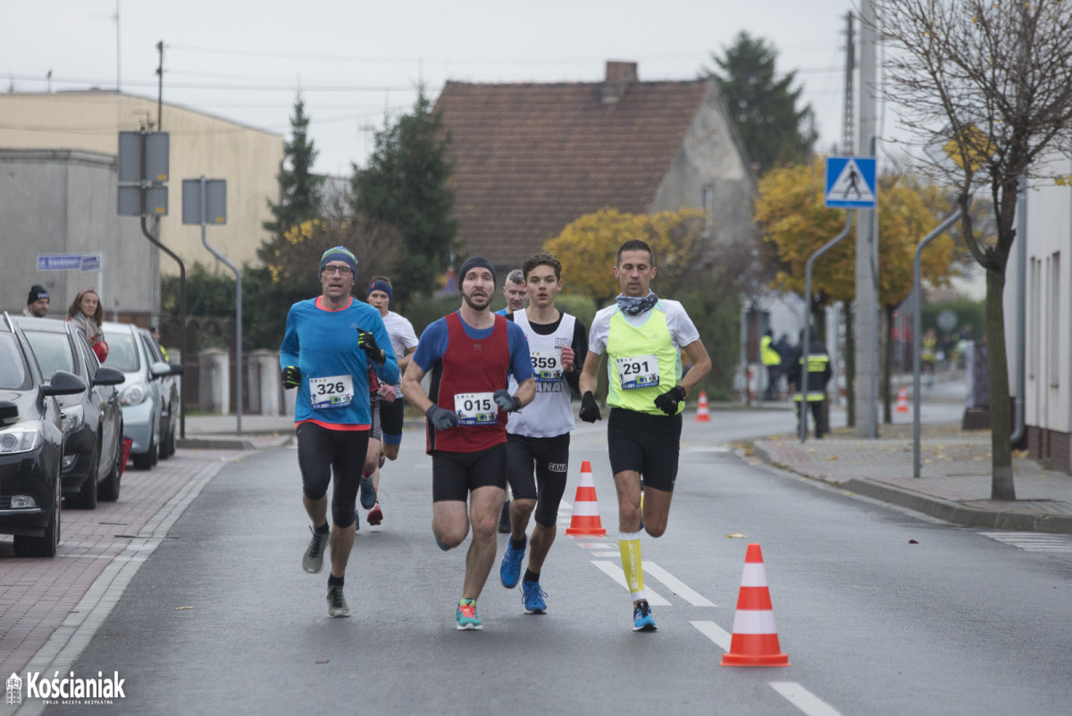 Bieg na 10 kilometrów w Kościanie [ZDJĘCIA]