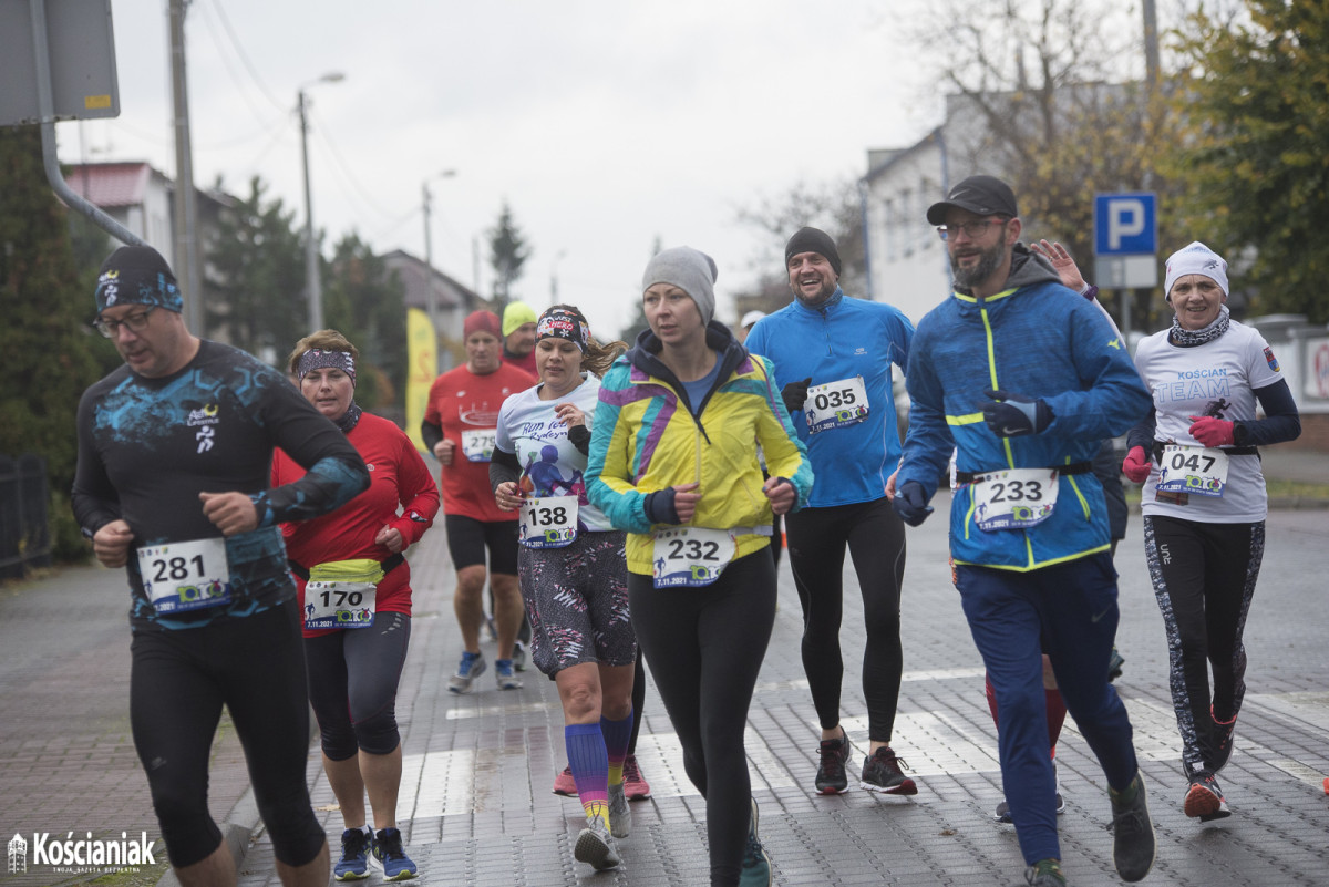 Bieg na 10 kilometrów w Kościanie [ZDJĘCIA]