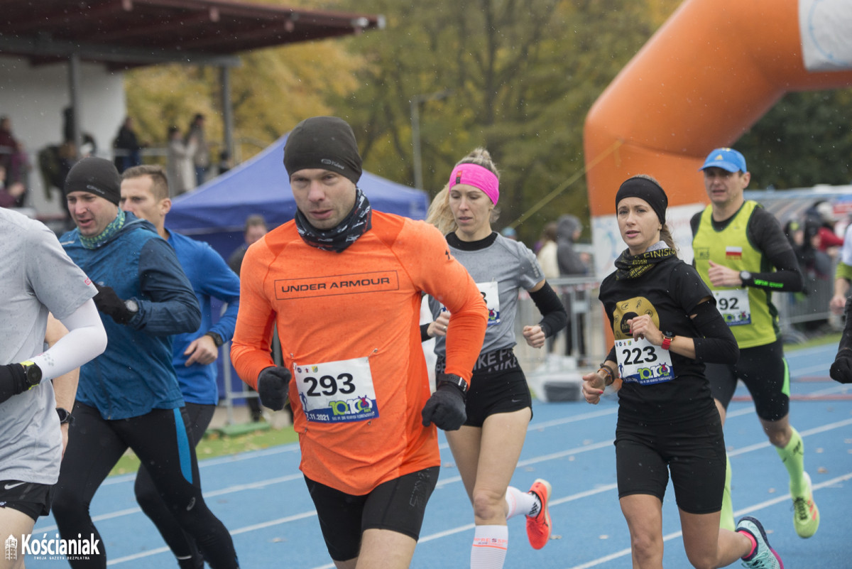 Bieg na 10 kilometrów w Kościanie [ZDJĘCIA]