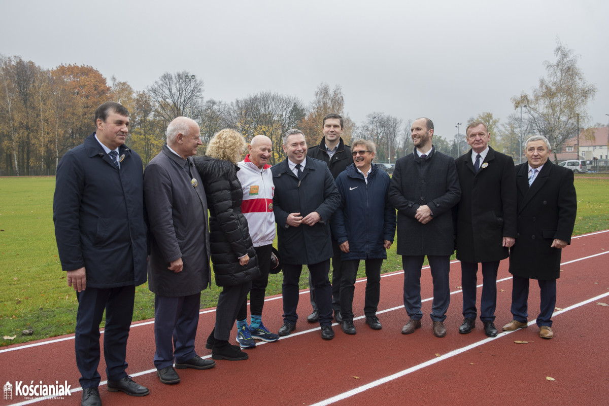 Stadion w Śmiglu oficjalnie otwarty [ZDJĘCIA]