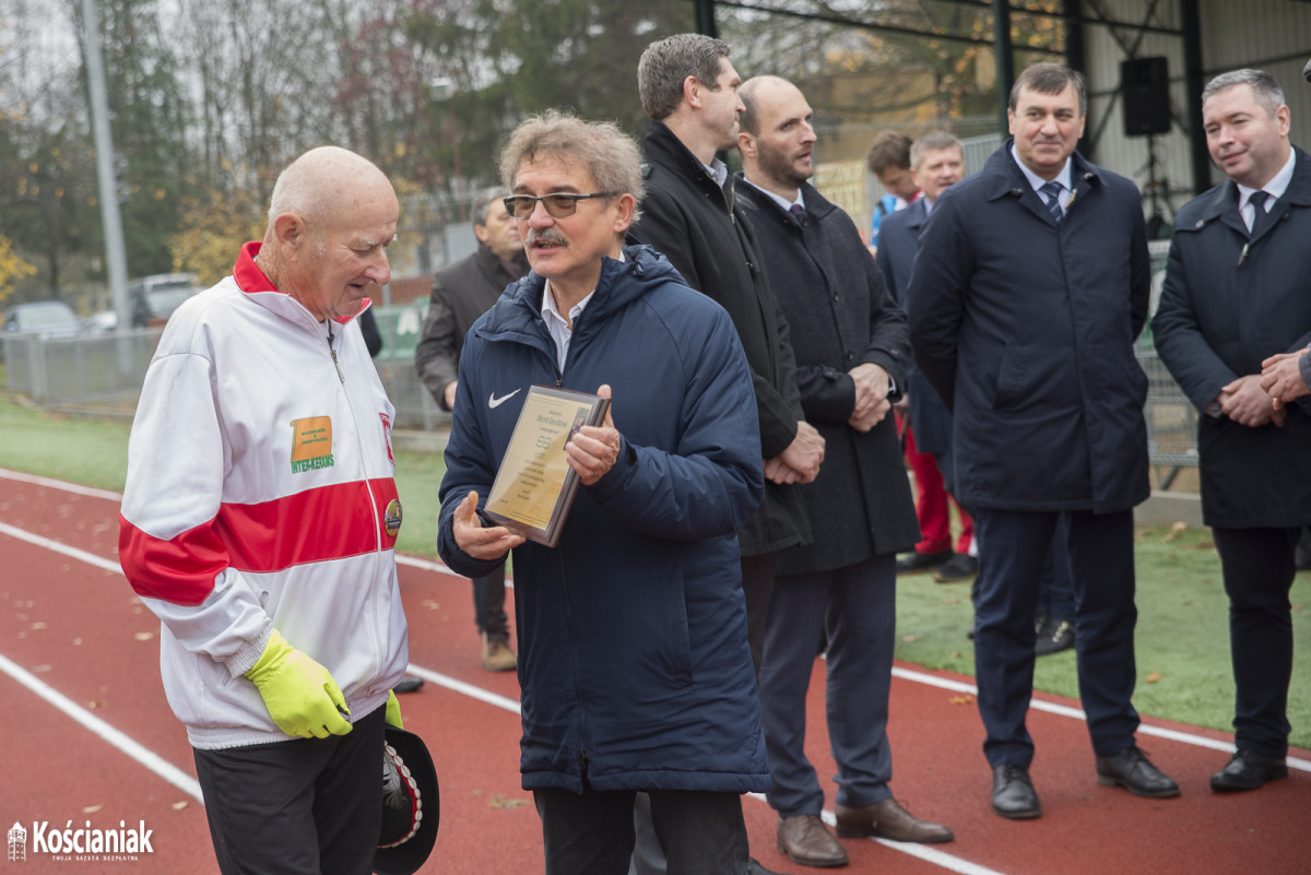 Stadion w Śmiglu oficjalnie otwarty [ZDJĘCIA]