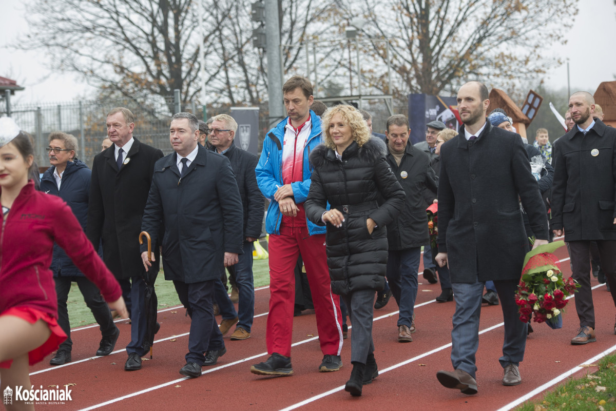 Stadion w Śmiglu oficjalnie otwarty [ZDJĘCIA]