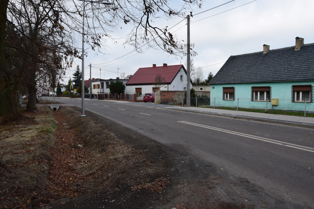 Droga z Kokorzyna do Szczodrowa gotowa [ZDJĘCIA]