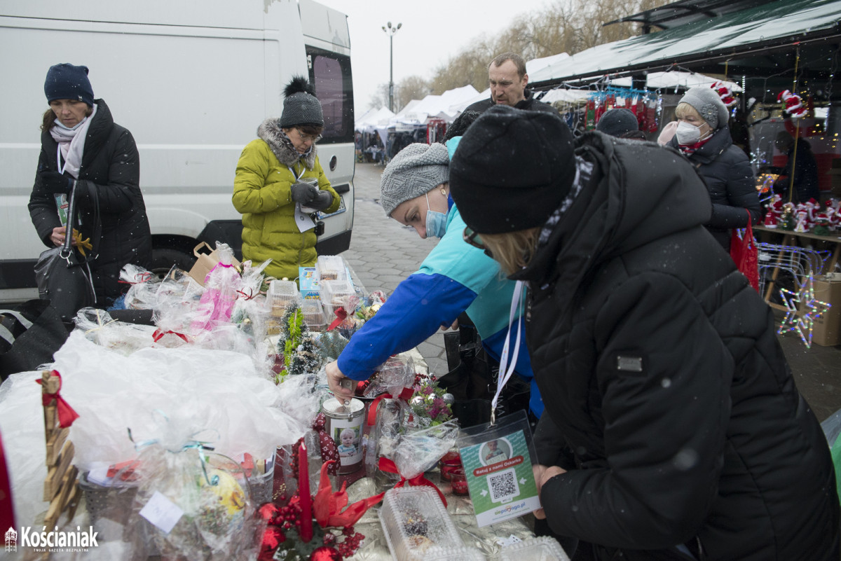 Kiermasz dla Oskara na targowisku w Kościanie [ZDJĘCIA]
