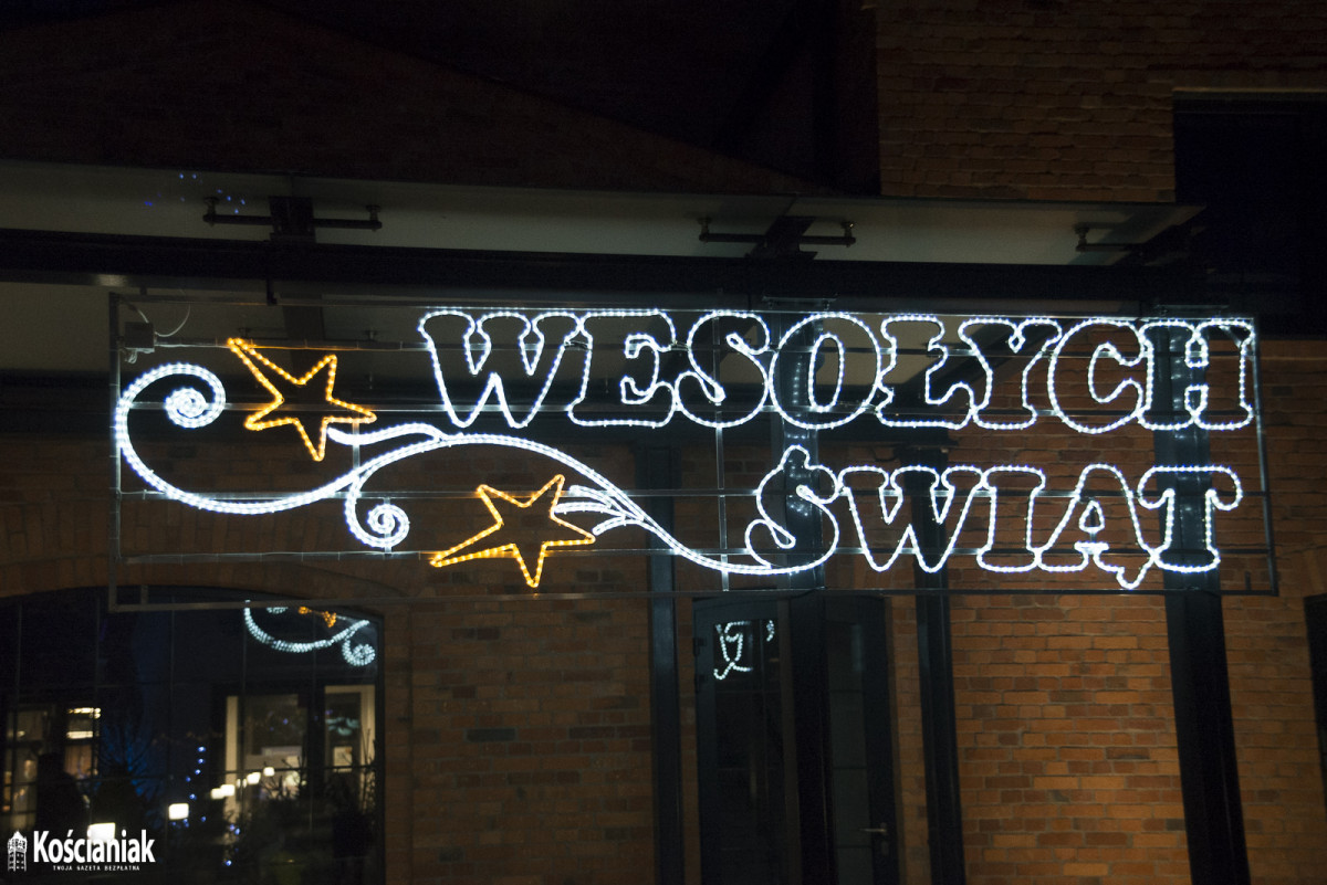 Jarmark Mikołajkowy i świąteczne iluminacje w Czempiniu [ZDJĘCIA]