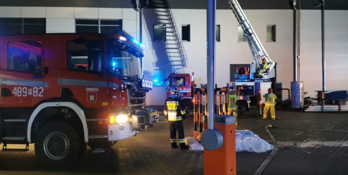 Pożar w zakładzie produkcyjnym w Przysiece [ZDJĘCIA]