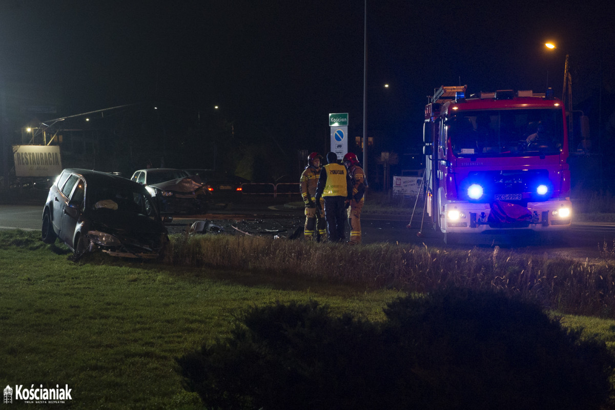Zderzenie dwóch aut na obwodnicy Kościana [ZDJĘCIA]