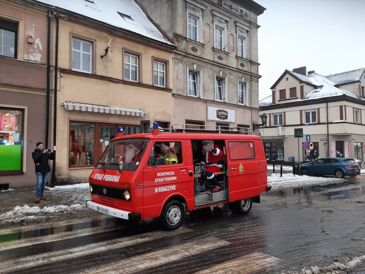 Śmigiel. Świąteczna ekipa objechała gminę [ZDJĘCIA]