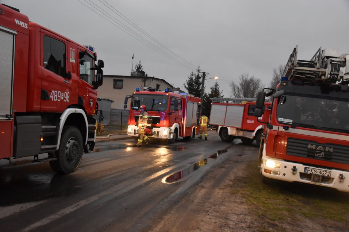 Spłonęła kuchnia w pożarze domu [ZDJĘCIA]