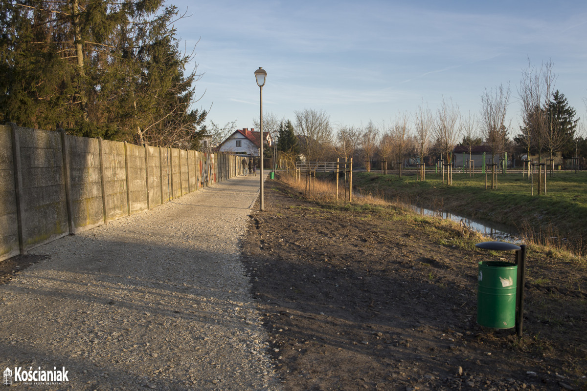 Ścieżka w okolicy Łazienek utwardzona [ZDJĘCIA]