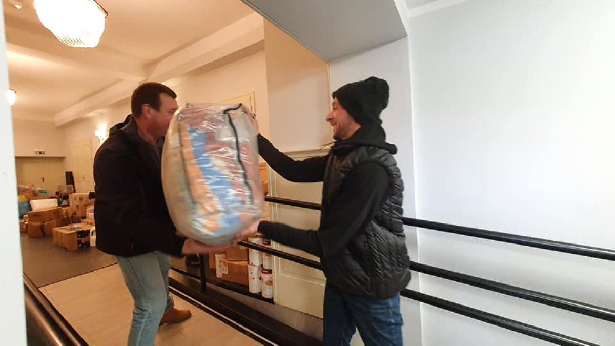 Śmigiel: Francuzi przekazali pomoc dla Ukrainy  [ZDJĘCIA]