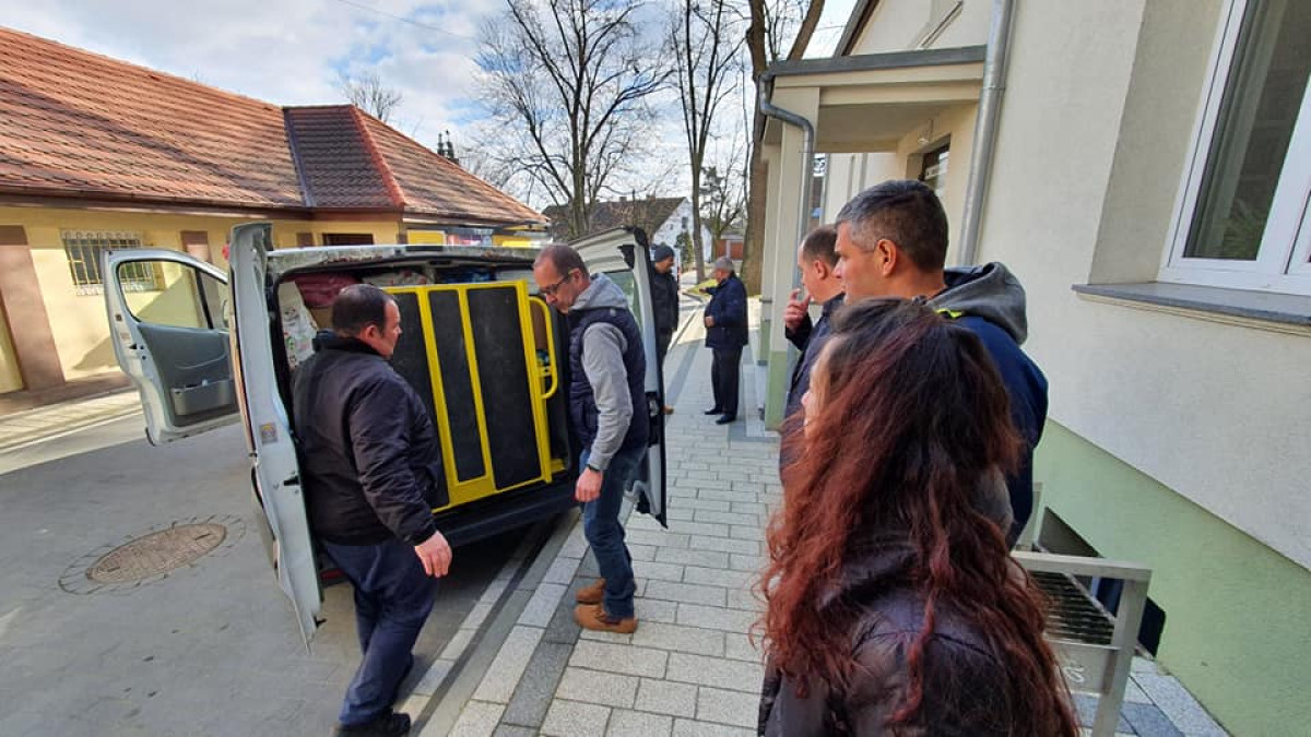 Śmigiel: Francuzi przekazali pomoc dla Ukrainy  [ZDJĘCIA]