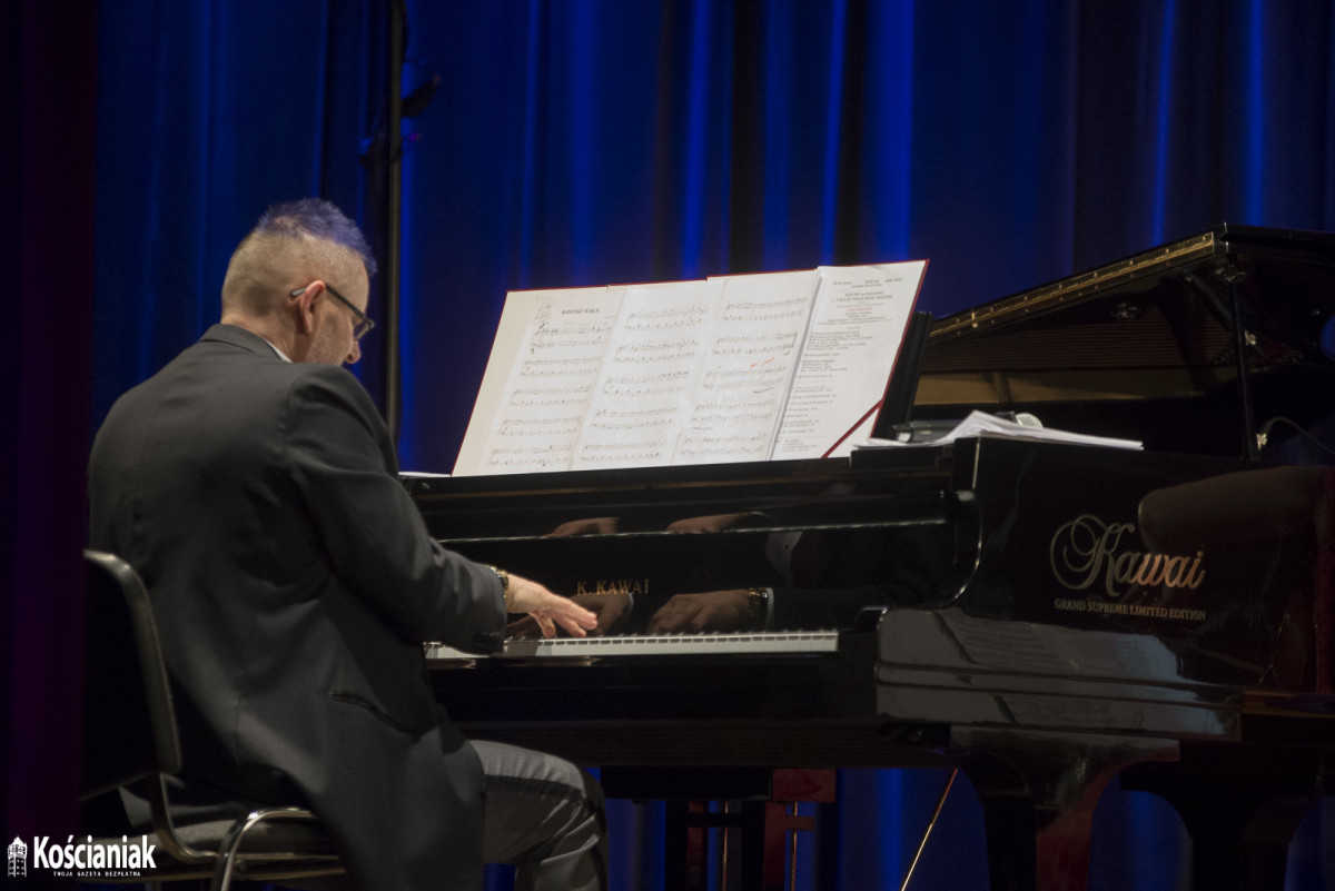 Koncert Artes Ensemble na Dzień Kobiet w KOK [ZDJĘCIA]