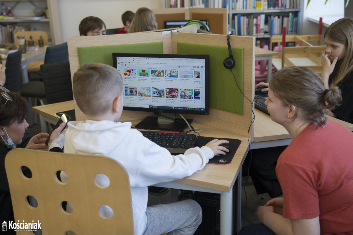 Zajęcia integracyjne dla ukraińskich dzieci w bibliotece [ZDJĘCIA]