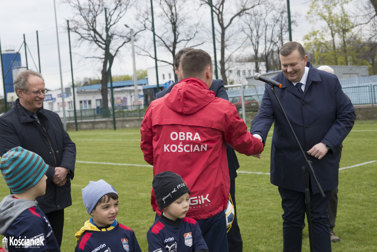 Otwarto boczne boisko przy stadionie miejskim [ZDJĘCIA]