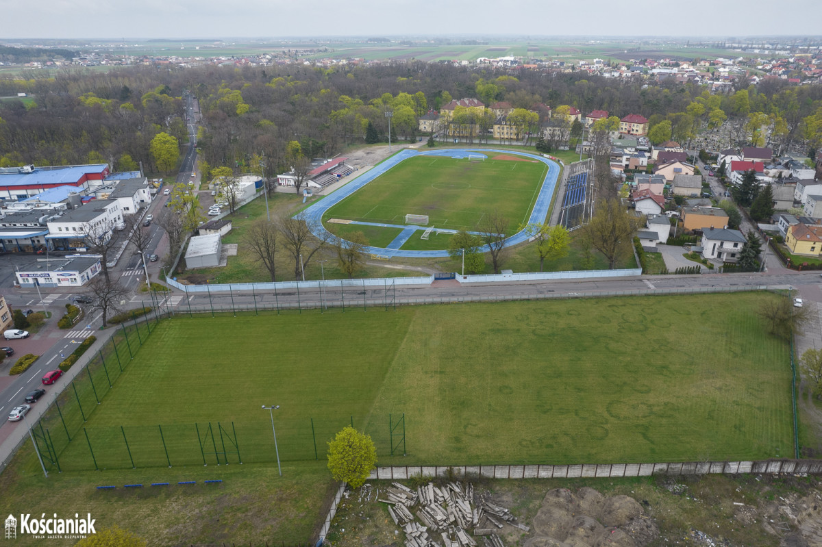 Otwarto boczne boisko przy stadionie miejskim [ZDJĘCIA]