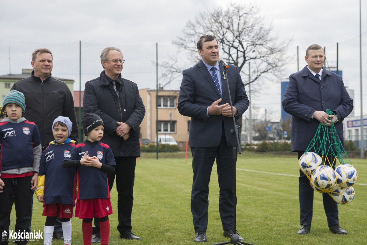 Otwarto boczne boisko przy stadionie miejskim [ZDJĘCIA]