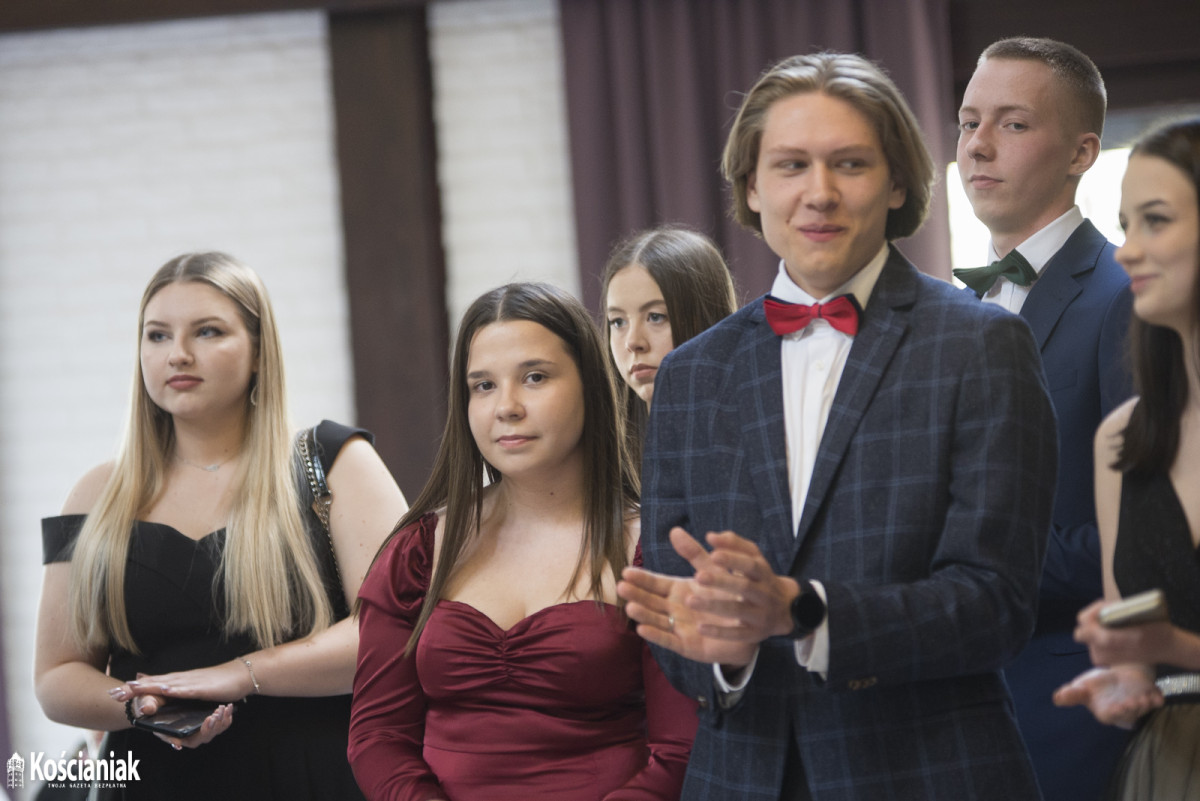 Studniówka 