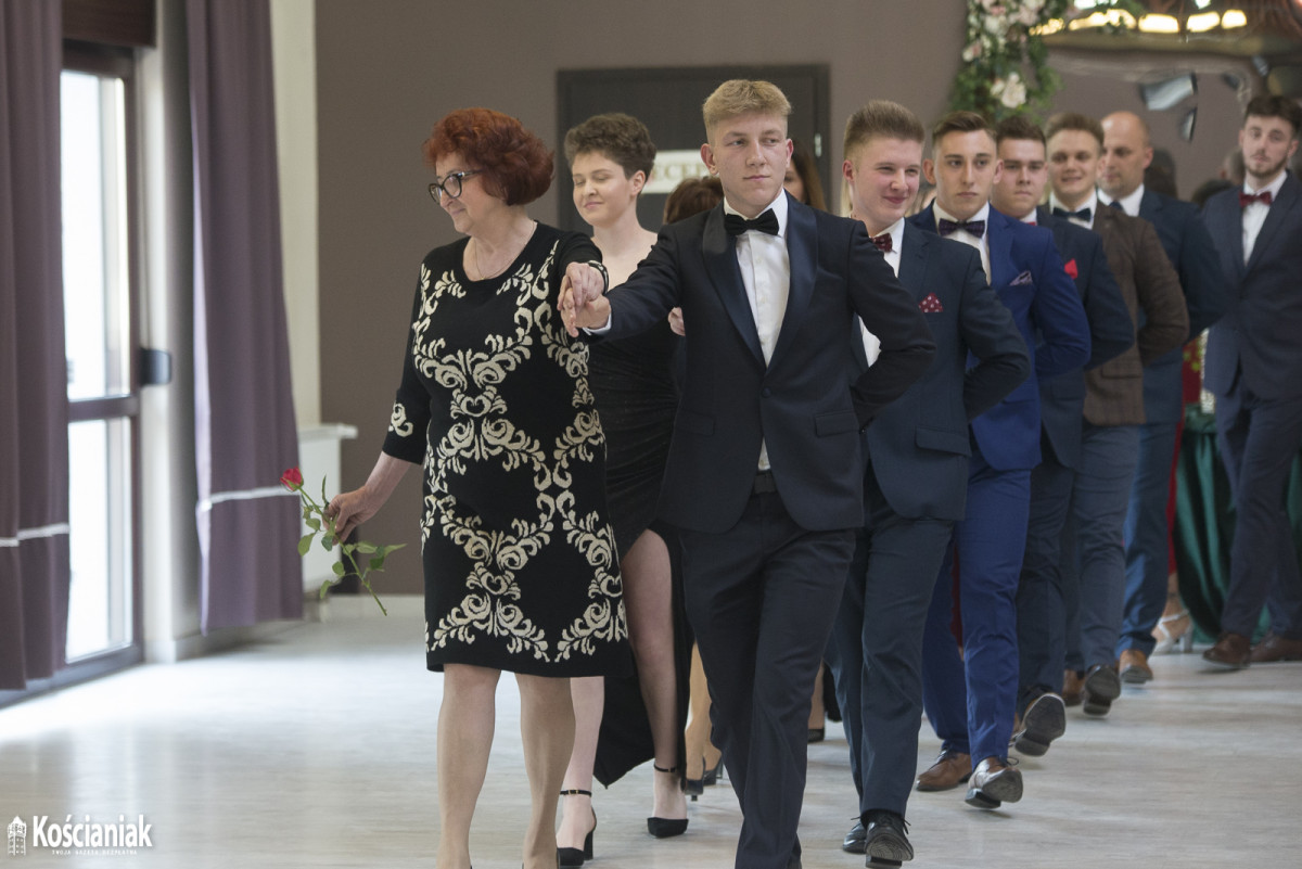 Studniówka 