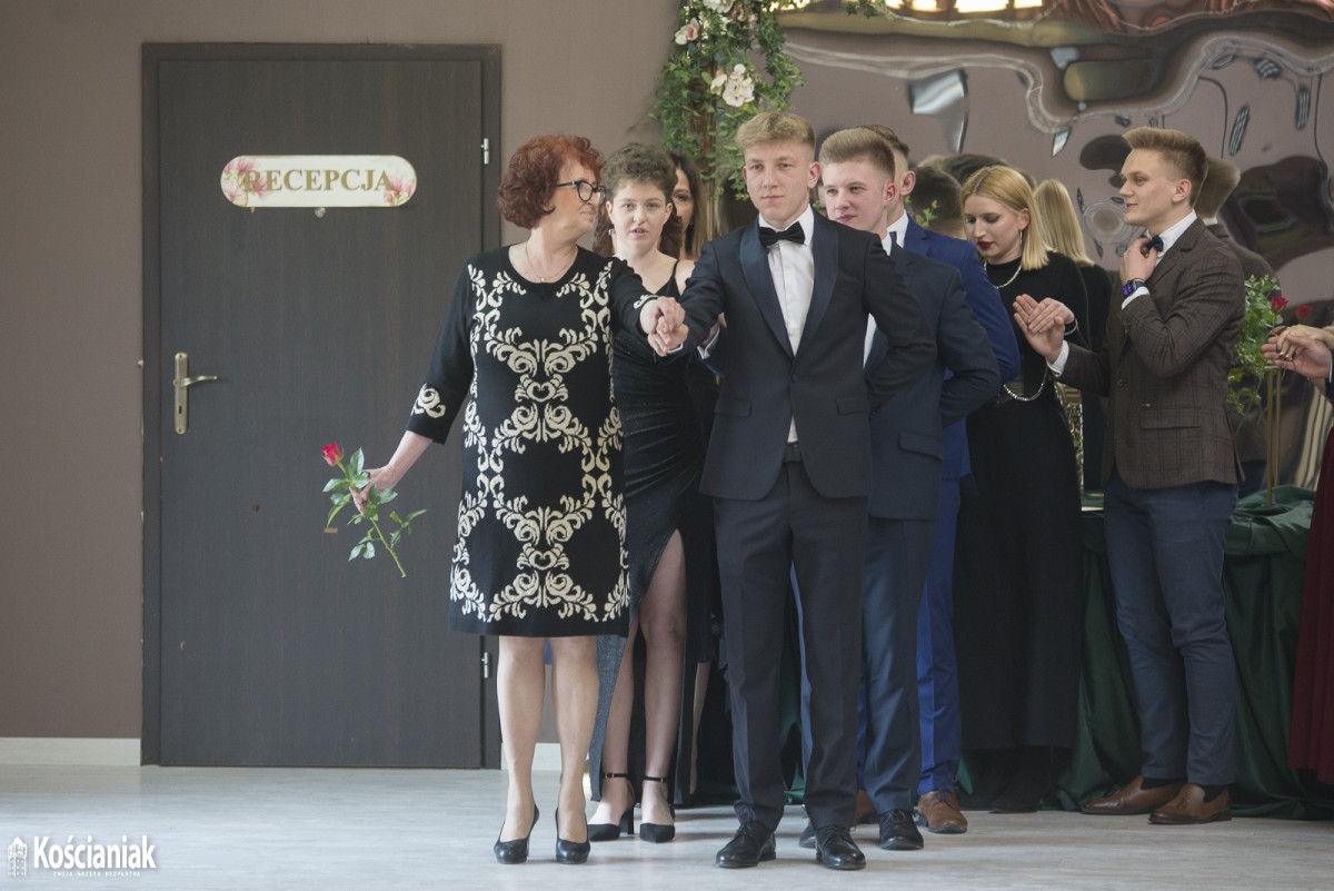 Studniówka 