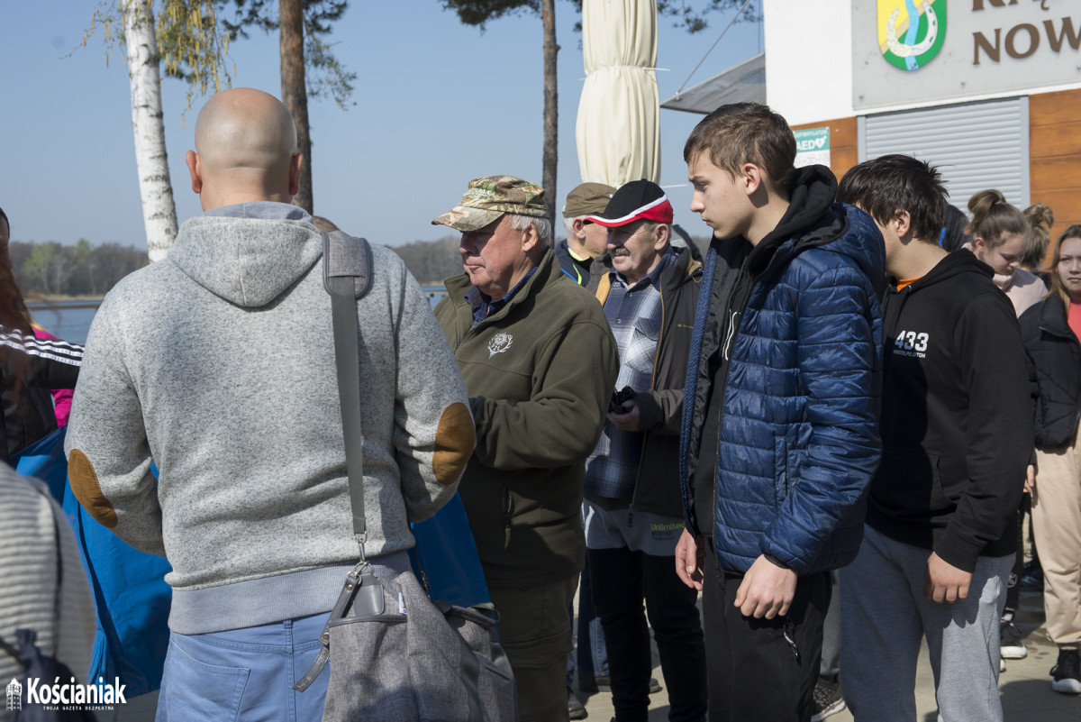 Akcja sprzątania letniska w Nowym Dębcu [ZDJĘCIA]