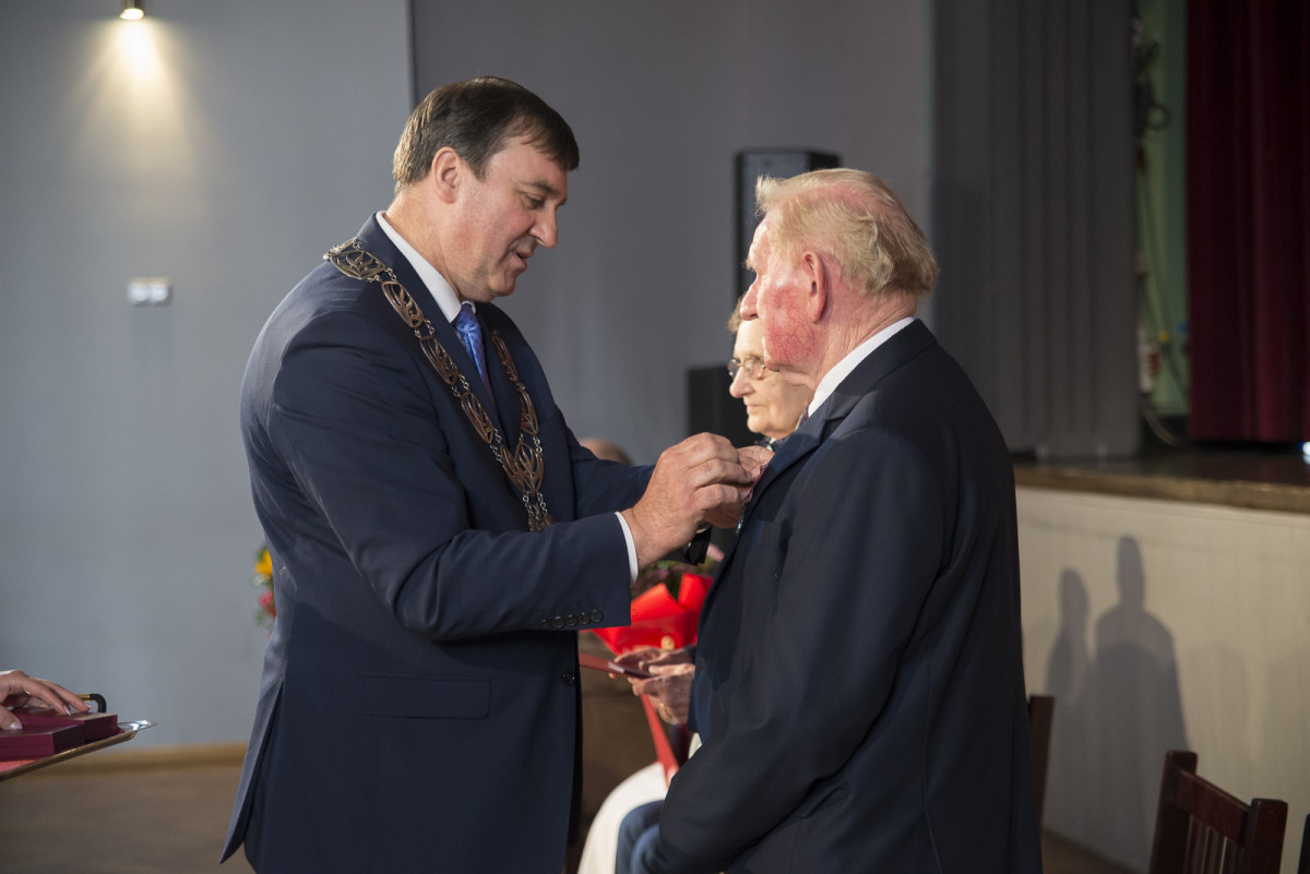 Złote gody w Kościanie. Co najmniej pół wieku razem [ZDJĘCIA]