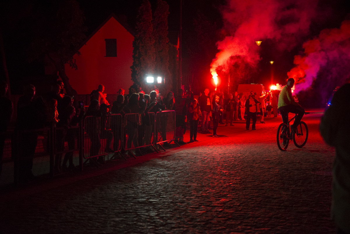 Nocny Bieg o Podkowę Racotu [ZDJĘCIA]
