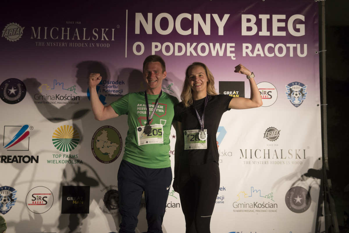 Nocny Bieg o Podkowę Racotu [ZDJĘCIA]