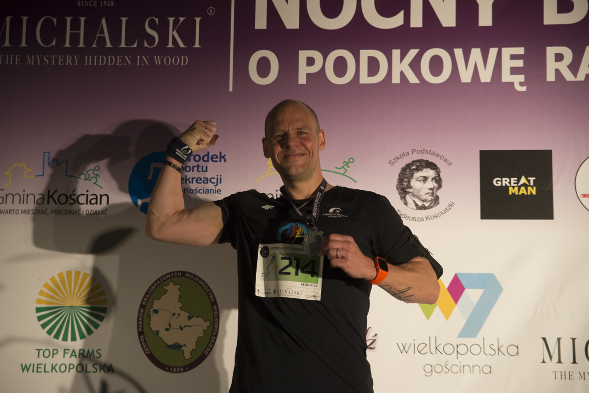 Nocny Bieg o Podkowę Racotu [ZDJĘCIA]