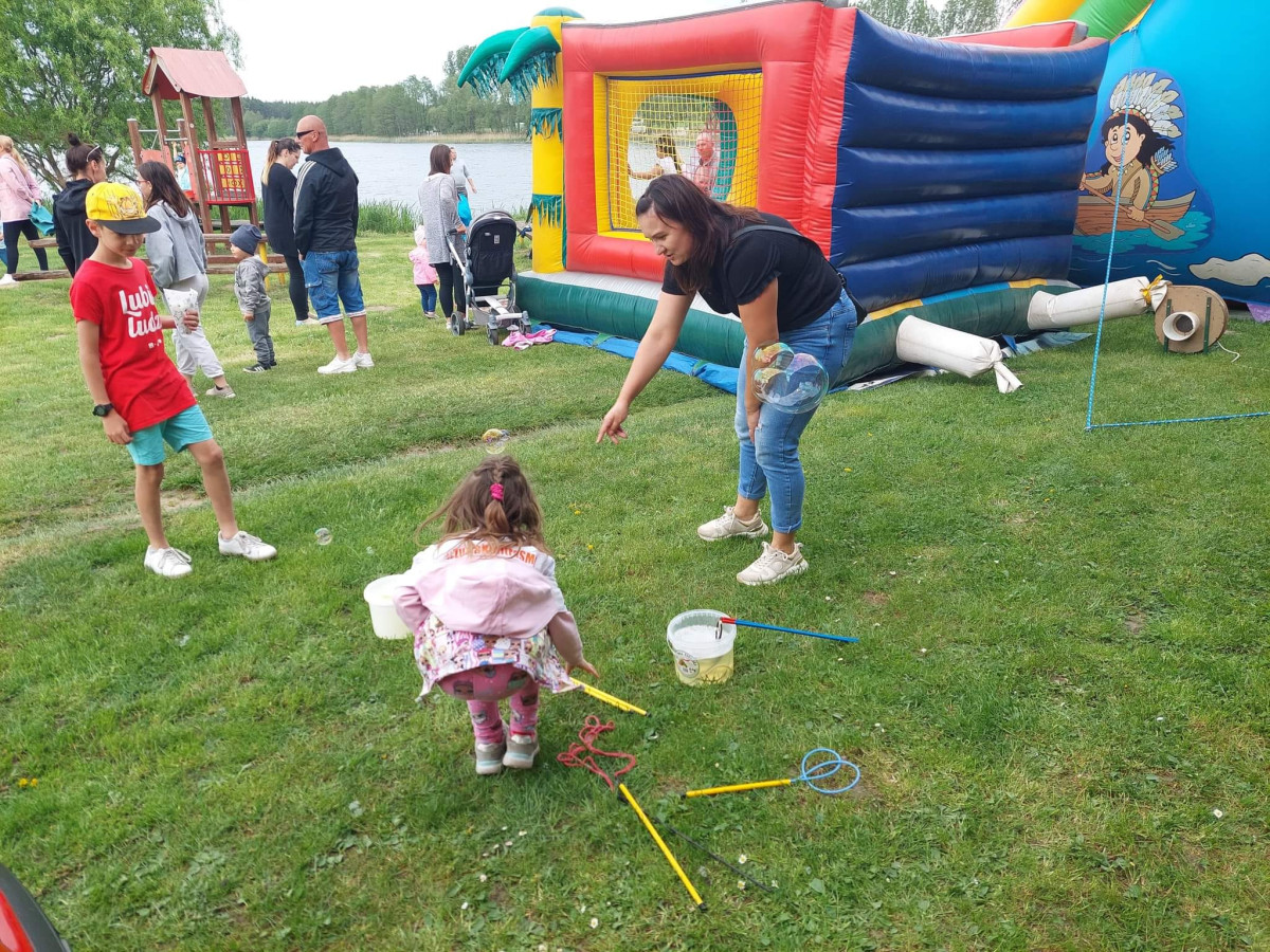 Festyn charytatywny dla Zuzi nad jeziorem w Żelaźnie [ZDJĘCIA]