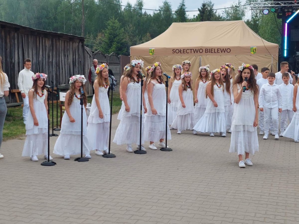Festyn charytatywny dla Zuzi nad jeziorem w Żelaźnie [ZDJĘCIA]