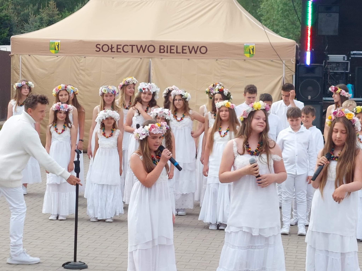 Festyn charytatywny dla Zuzi nad jeziorem w Żelaźnie [ZDJĘCIA]