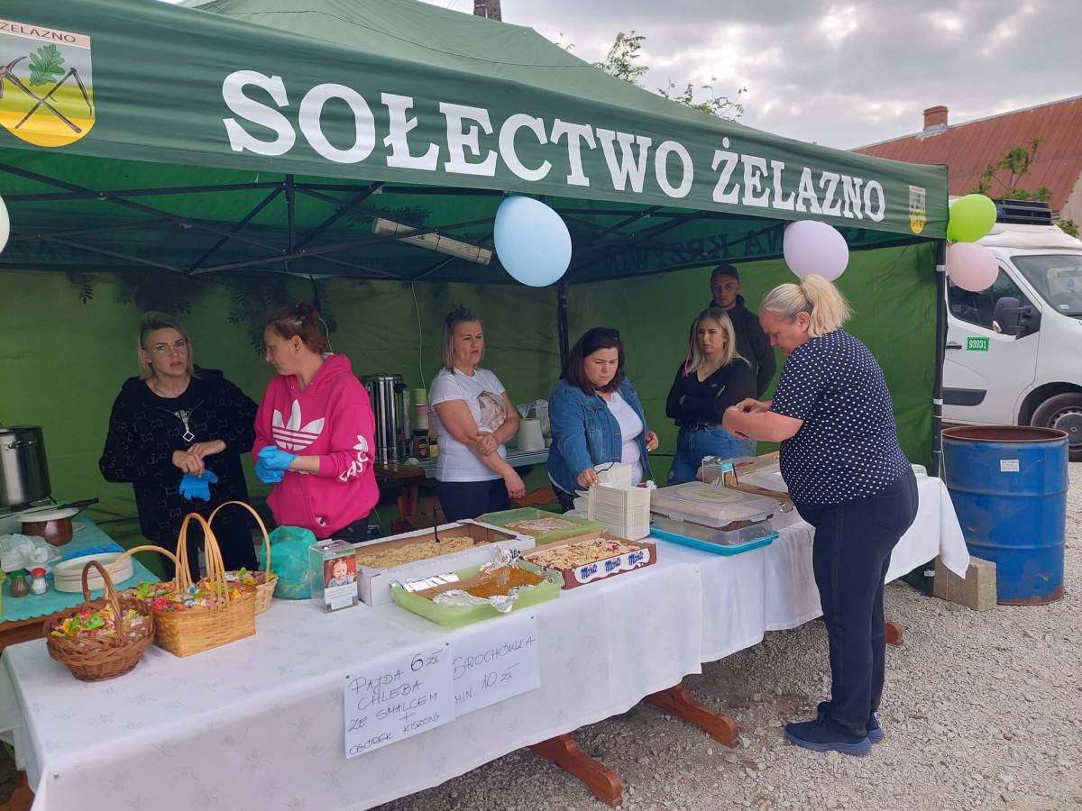 Festyn charytatywny dla Zuzi nad jeziorem w Żelaźnie [ZDJĘCIA]