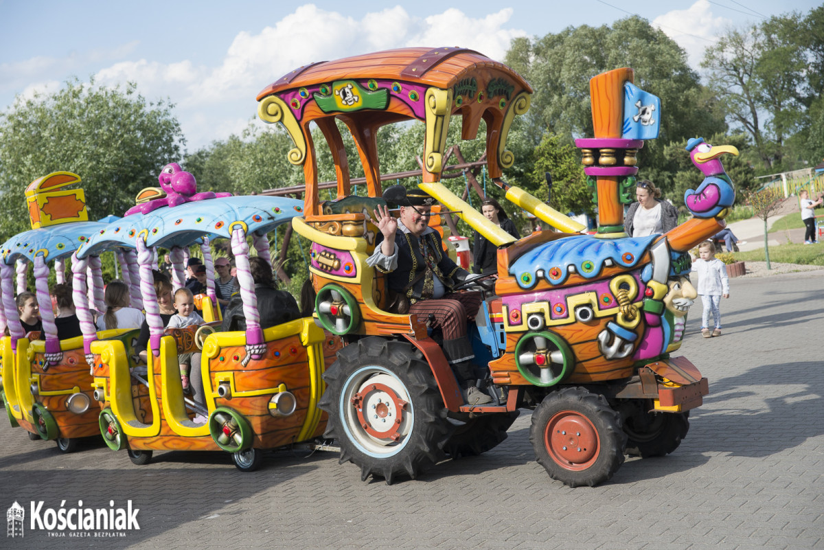 Dzień Dziecka w lunaparku i parku rozrywki [ZDJĘCIA]