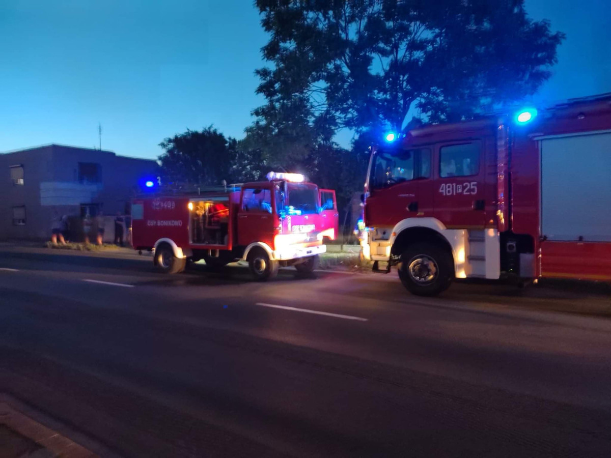 Pożar niezamieszkałego domu w Kiełczewie [ZDJĘCIA]