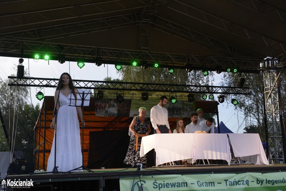Spektakl o dziejach Śmigla przy wiatrakach [ZDJĘCIA]