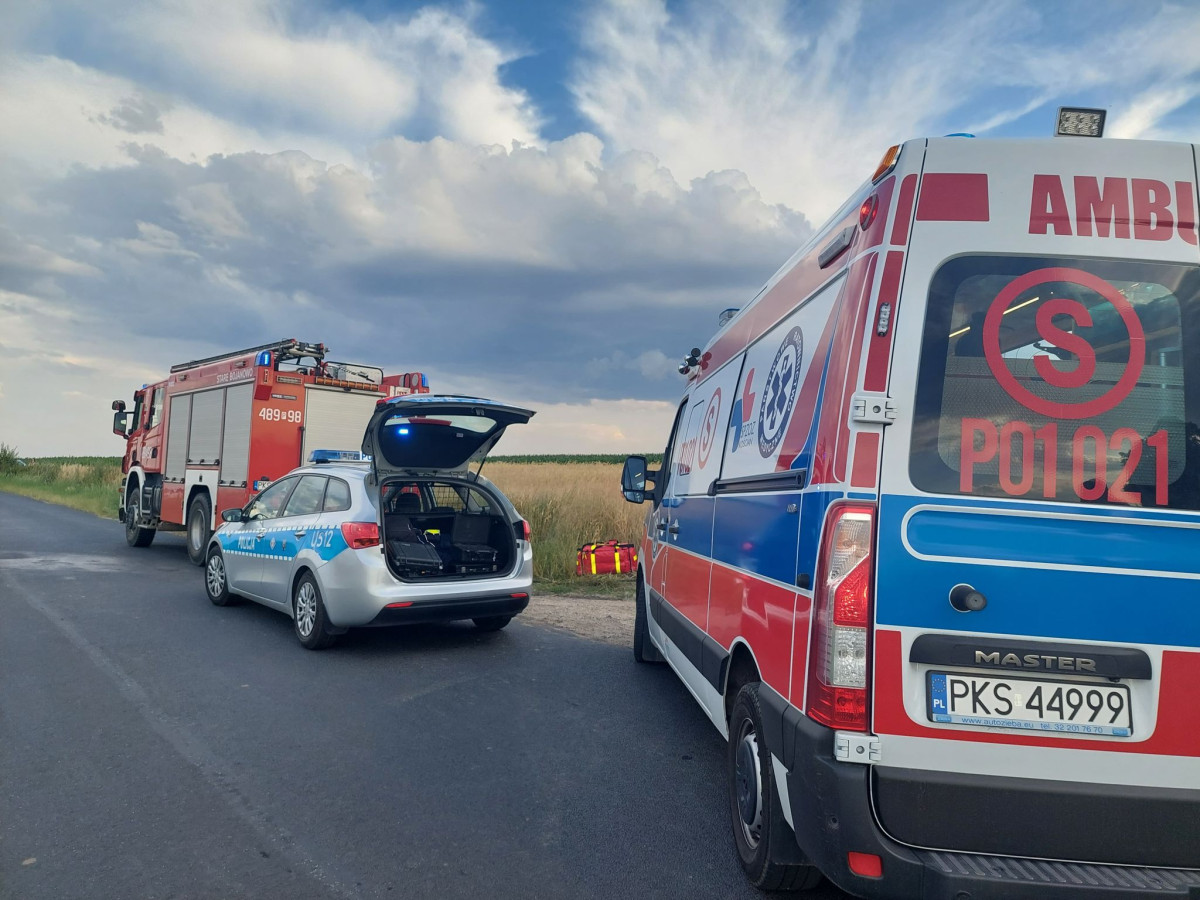 Ciągnik zderzył się z motocyklistą [ZDJĘCIA]