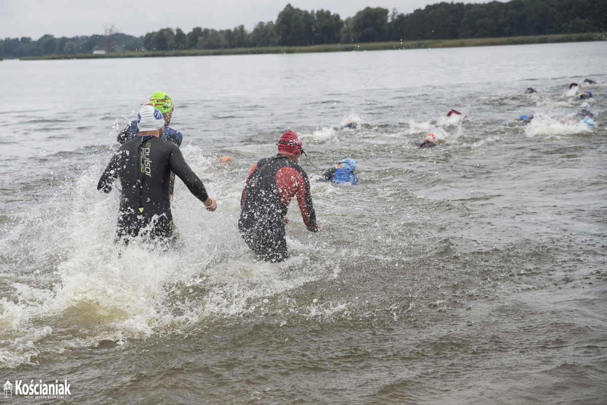 Triathlon w Nowym Dębcu 2022 [ZDJĘCIA]