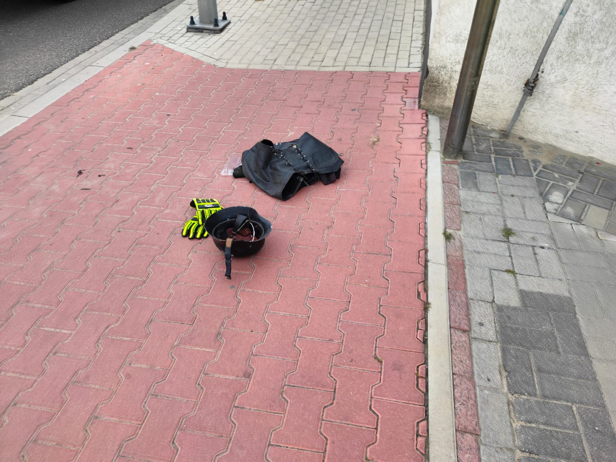 Motocyklista uderzył w budynek na Młyńskiej [ZDJĘCIA]